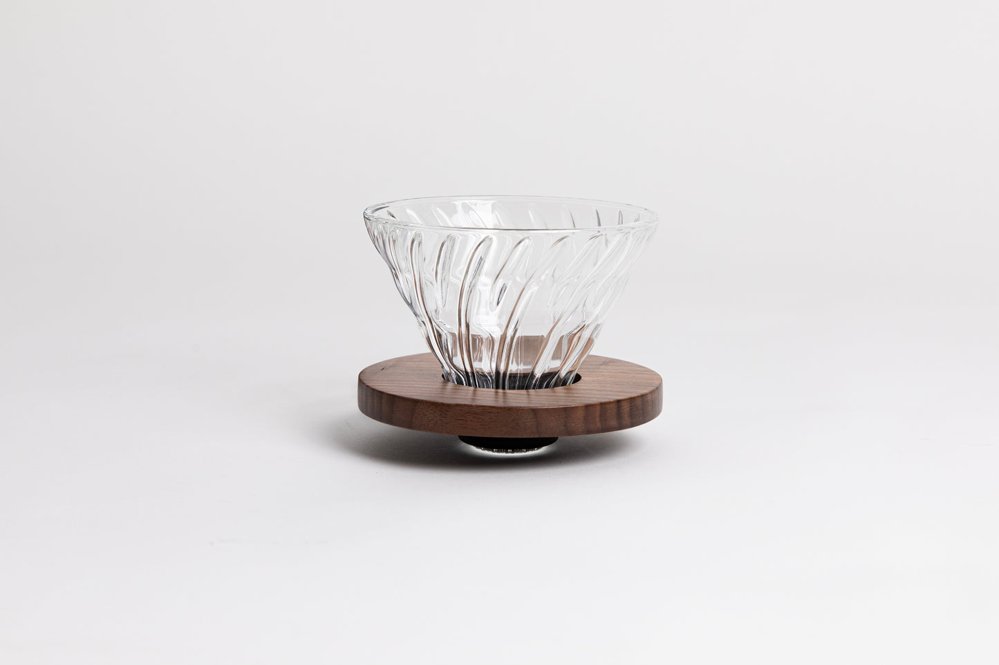 hario v60 glass dripper 02 walnut series