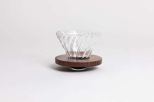 hario v60 glass dripper 02 walnut series